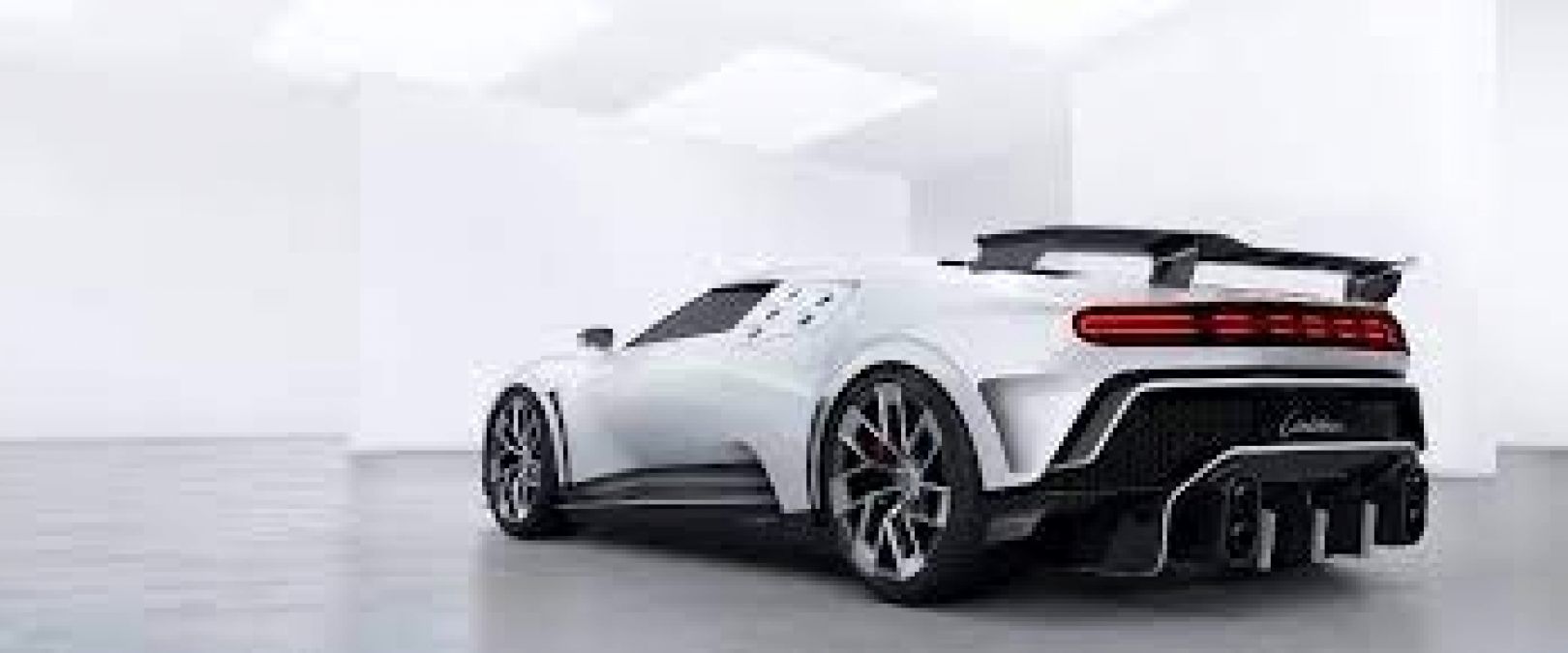 Delivery of the Bugatti Centodieci will begin next year, passed a hot weather test