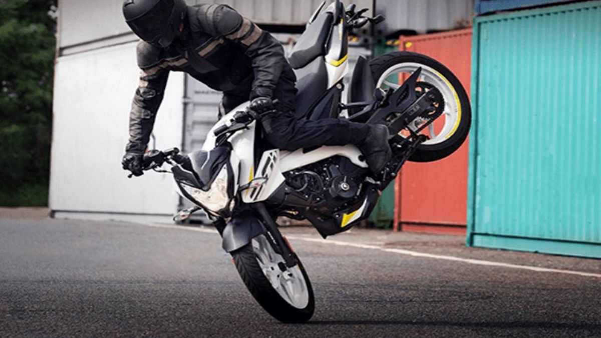 Introducing the new Bajaj Pulsar 250 officially for the first time, New features confirmed