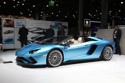 Lamborghini launches Aventador S Roadster