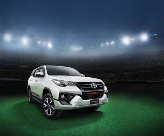 Toyota Fortuner TRD Sportivo booking open