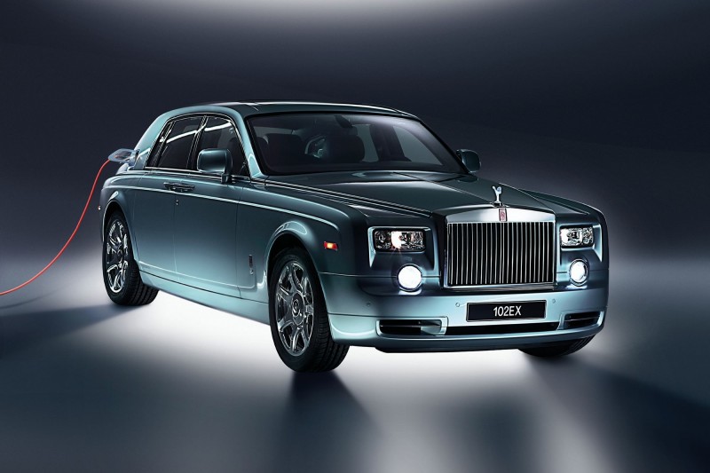 Rolls-Royce जल्द ही लॉन्च करेगा अपनी पहली इलेक्ट्रिक