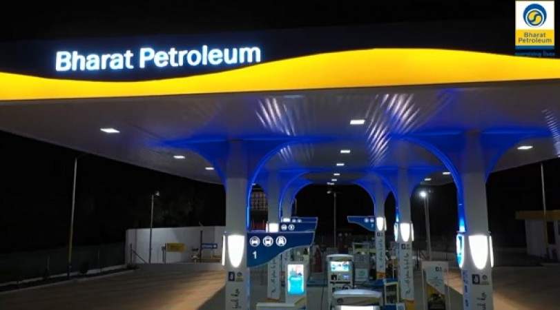 BPCL plans to invest 1 lakh crore in EV charging infrastructure at its Pumps