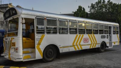 मुंबई की बेस्ट बसों के रंगों में होगें परिवर्तन