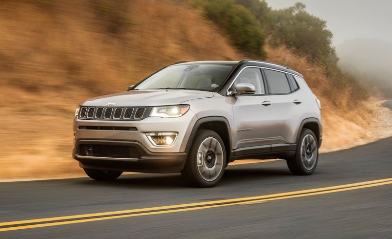 1 लाख रु से अधिक डिस्काउंट, अभी के अभी घर ले आएं Jeep compass