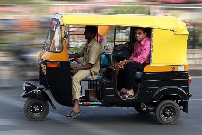 ऑटो एग्रीगेटर्स के कारण भारत में बढ़ी थ्री-व्हीलर्स की सेल्स