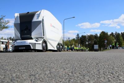 दुनिया का पहला इलेक्ट्रिक ट्रक है T-pod, बिना ड्राइवर के चलने में समर्थ
