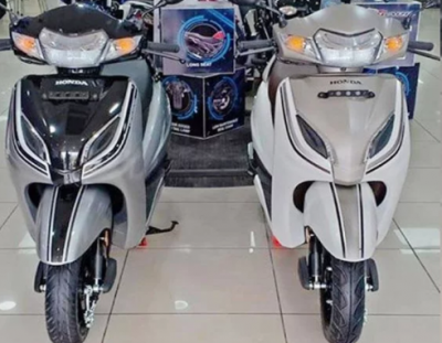 Bring home this popular scooter for only Rs 1100; read on to know more