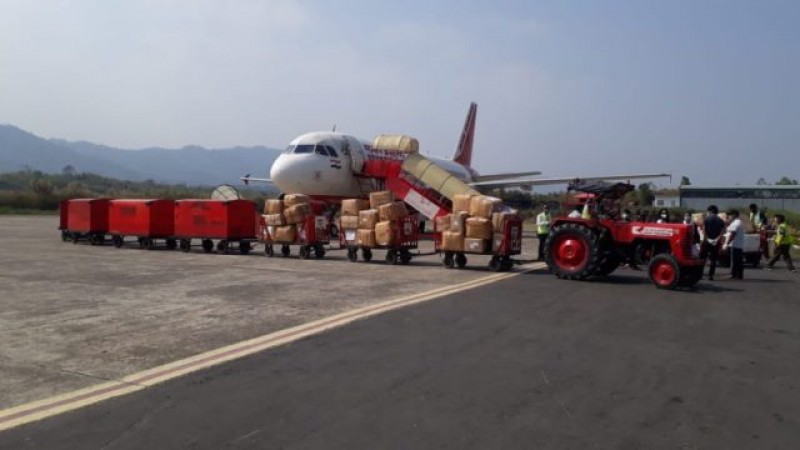 Airlines supplying 4300 tons of essential goods in India and abroad