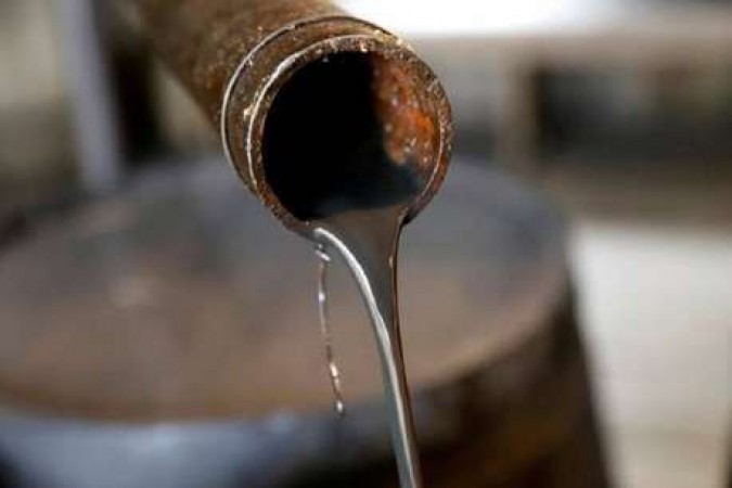 Crude oil prices reaches 21-year low due to lockdown