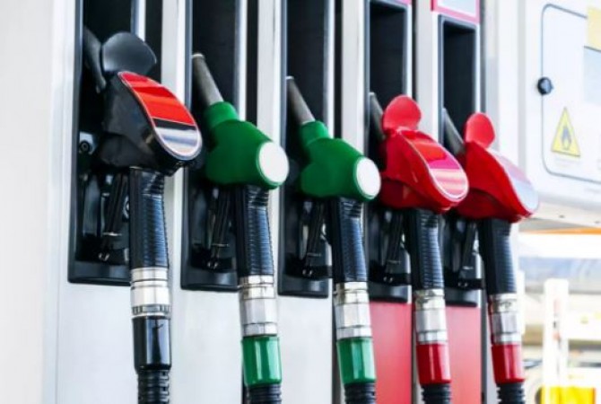No change in price of petrol and diesel today, Know rates