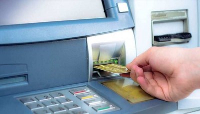 ATM से नहीं निकला कैश फिर भी कट गया पैसा, बैंक रोज़ाना देगी 100 रुपए हर्ज़ाना, जानें नियम