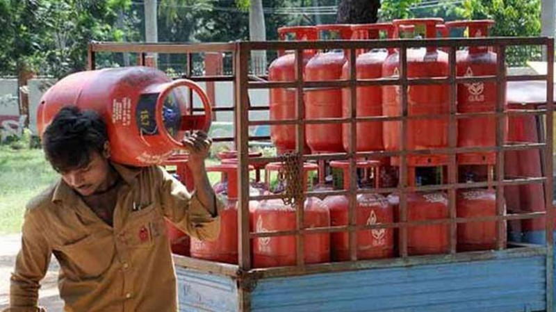 Good News: Modi government may cut LPG prices, read details