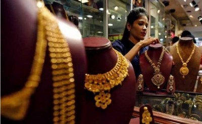 Gold and silver prices again rise, futures rate fall