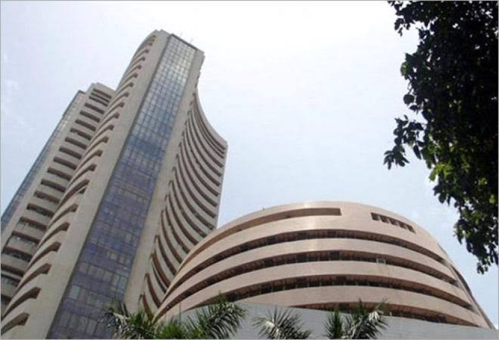 Market open with decline, Sensex 100 and Nifty down 40 points in early trade