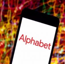 Alphabet becomes the fourth US company, touched one trillion dollar market cap