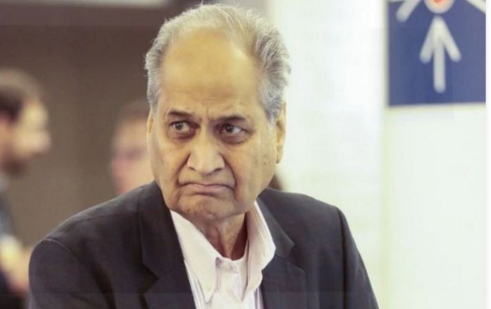 Rahul Bajaj announces to step down as chairman of Bajaj Finance