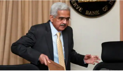 RBI Governor's big statement on constantly falling rupee