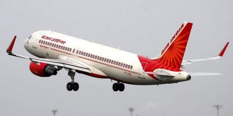 Air India cuts 50% monthly salary of employees