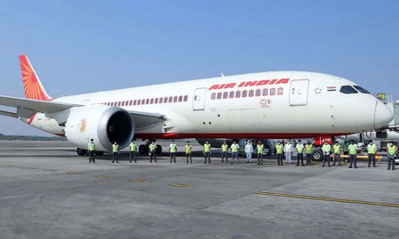 वेतन कटौती पर बोली एयर इंडिया - हमारे किसी कर्मचारी की नौकरी नहीं जाएगी
