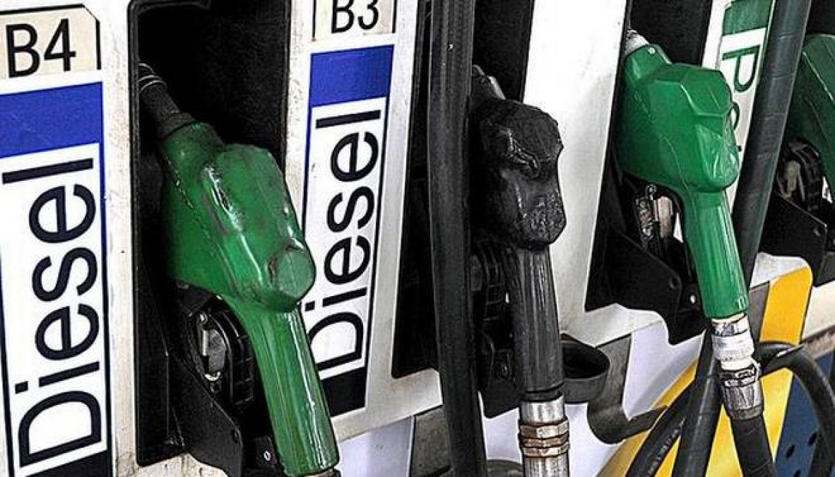 मंगलवार को नजर आई पेट्रोल और डीजल के दामों में स्थिरता