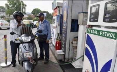Price of fuel remains stable for second consecutive day, know rates in your city