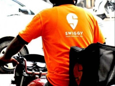Swiggy sacks 1,100 employees due to corona crisis