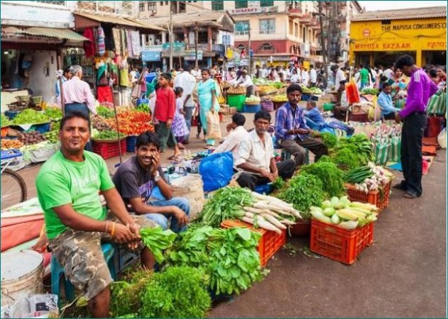 सब्जियों के दाम में भारी गिरावट, एक रुपए किलो से भी कम में बिक रहा टमाटर