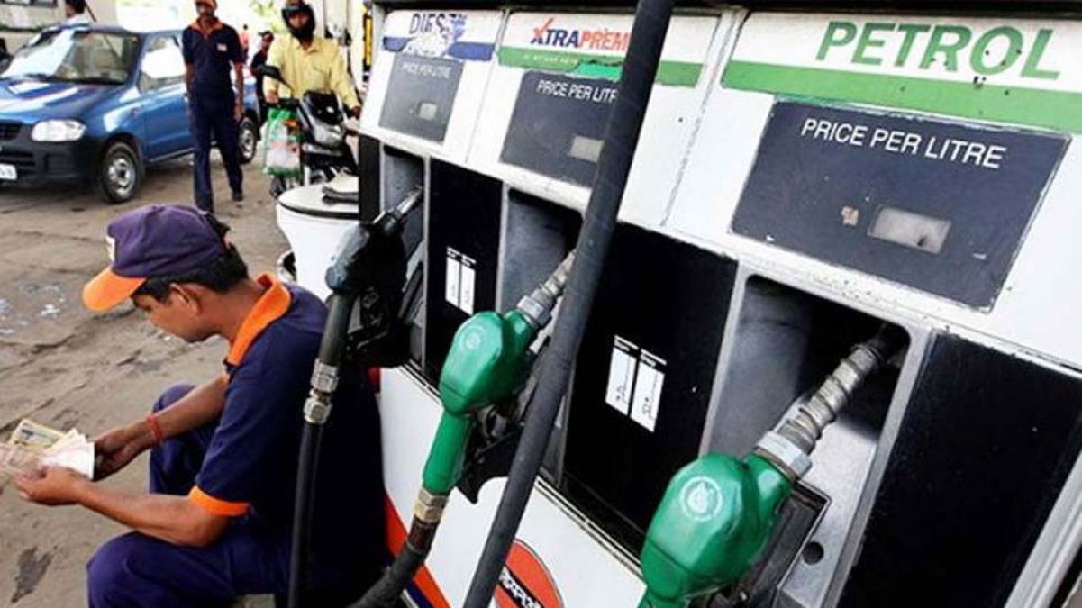 Petrol prices rise for third consecutive day, diesel prices stable