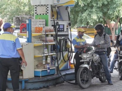 पेट्रोल-डीजल की कीमत में आज फिर हुआ इजाफा, जानिए क्या हो गया भाव ?