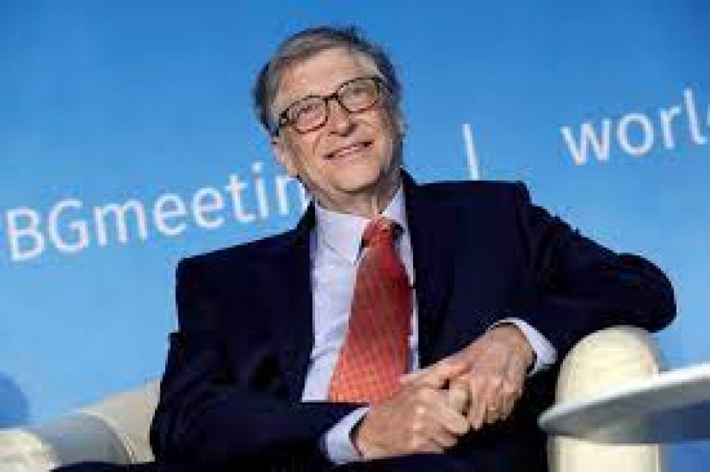 Bill Gates got grand gift on birthday, Microsoft beaten Apple to become world's largest company