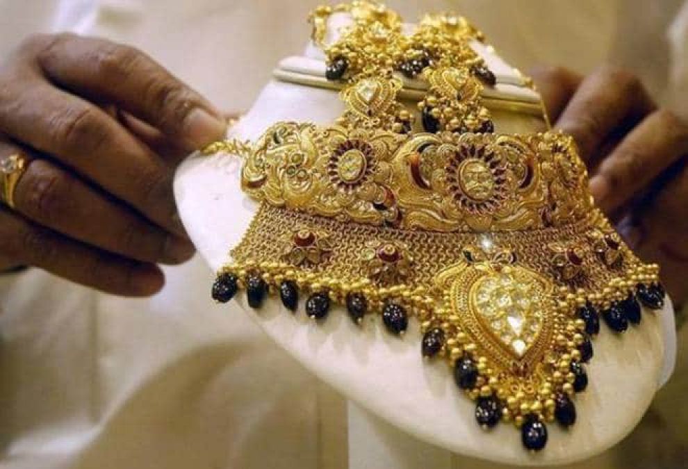 The central government gave this facility to jewelry exporters