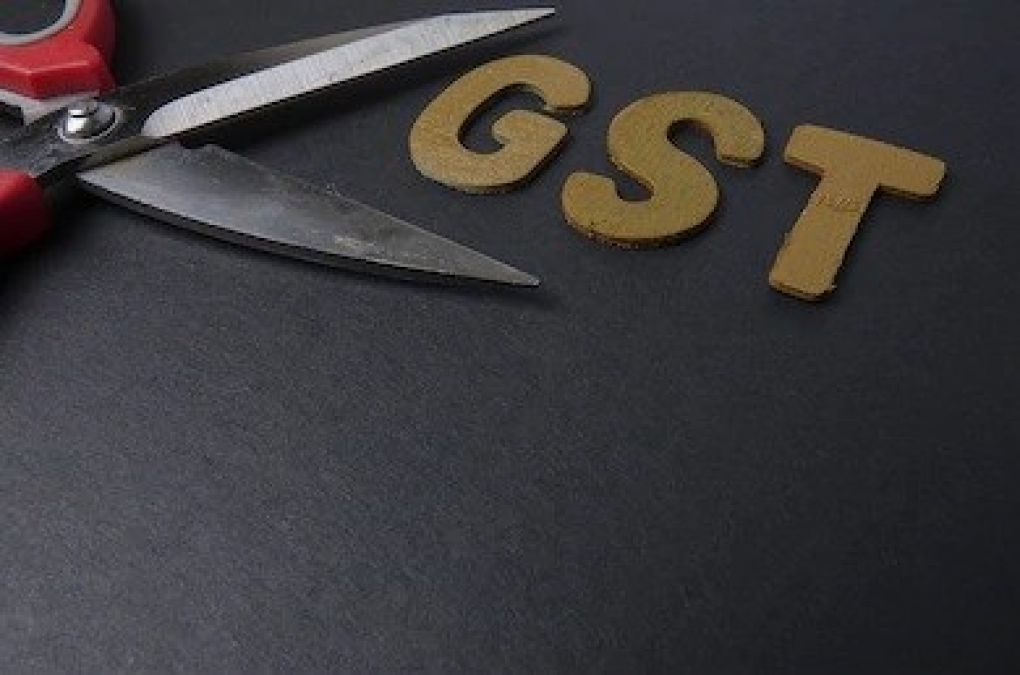 Gadkari told this ministry accountable on GST reduction in auto sector