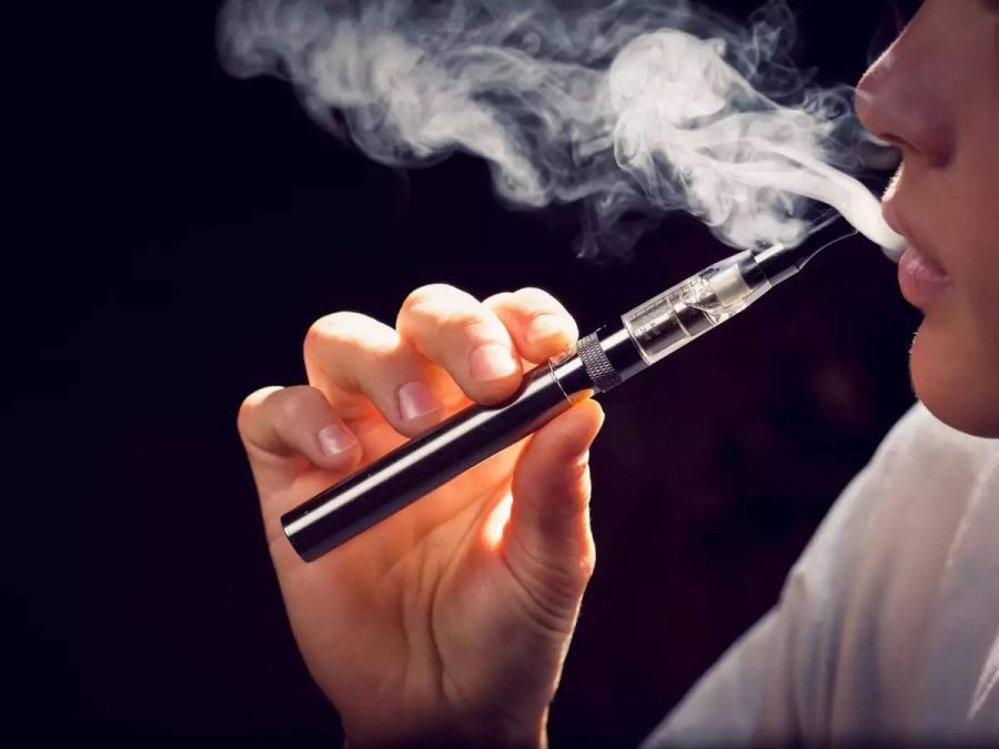 This veteran industrialist raised questions on e-cigarettes ban, said this!