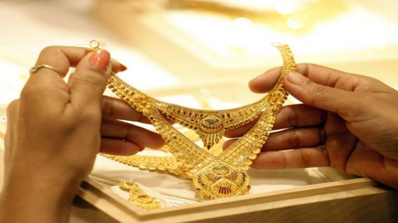 Gold prices fall for the fourth time in five days