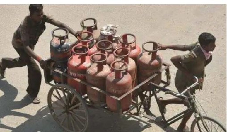 Severe shock of inflation from today, price of LPG gas cylinder increased