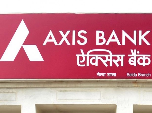 Axis Bank gave gift to its customers, offers EMI deferment on loans for 3 months