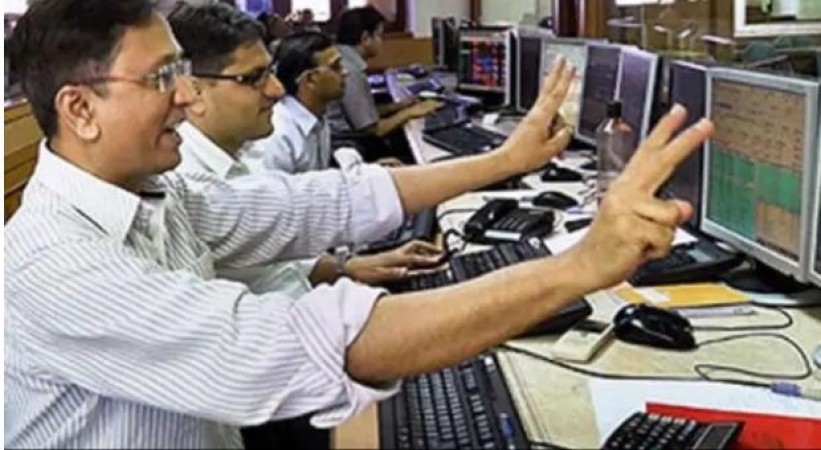 Stock market opens with green mark, Sensex jumps 372 points