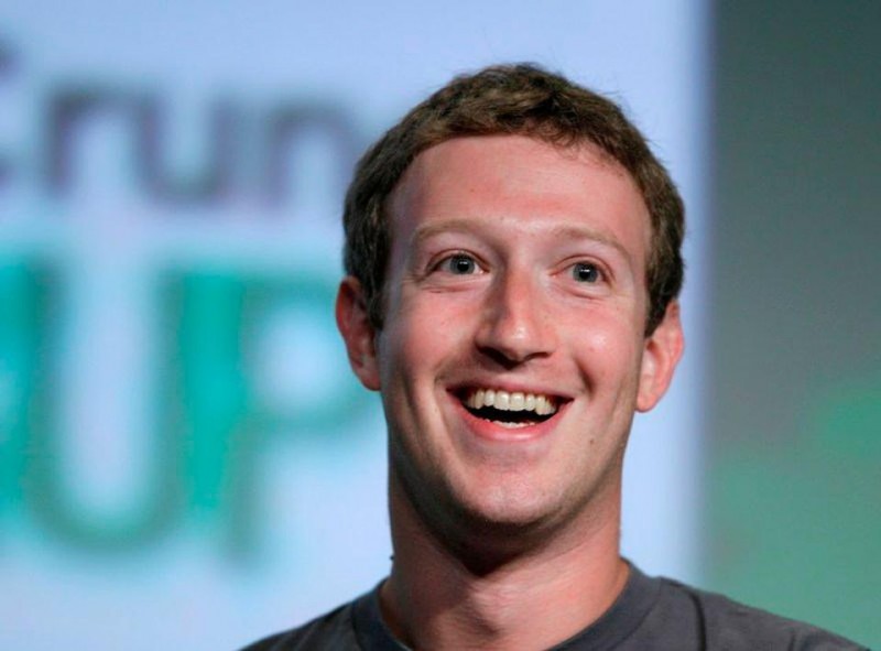दुनिया के तीसरे सबसे रईस शख्स बने फेसबुक CEO जकरबर्ग, दौलत में हुआ जबरदस्त इजाफा