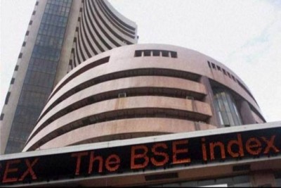 Sensex-Nifty closed up, gains in rupee