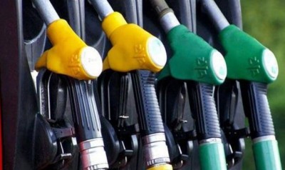 Prices of petrol and diesel are stable, no increase measured on Sunday