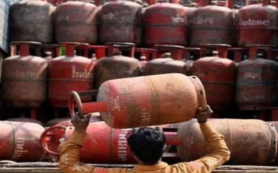 Big relief to common man before budget, LPG cylinders price decreased