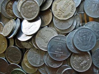 भारतीय रुपये में भी आयी मजबूती, 20 पैसे की बढ़त
