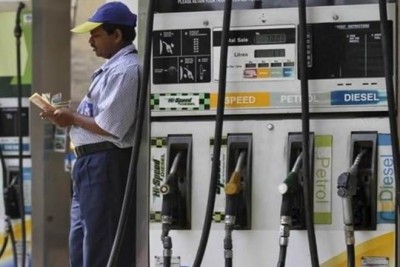 Prices of petrol-diesel fell from second day of week, know today's rates