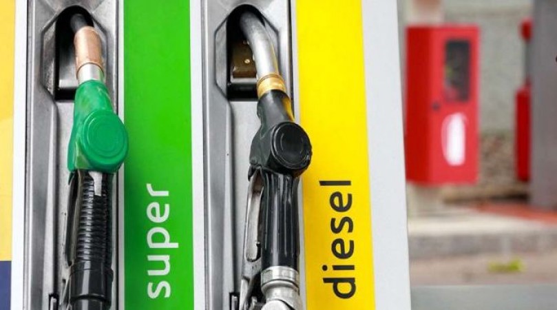 पेट्रोल-डीजल के बढ़ते दामों पर लगा ब्रेक, आज कीमतों में नहीं हुआ बदलाव