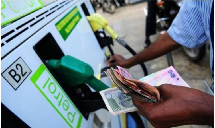 Petrol, Diesel Rates Remain Unchanged On Sunday