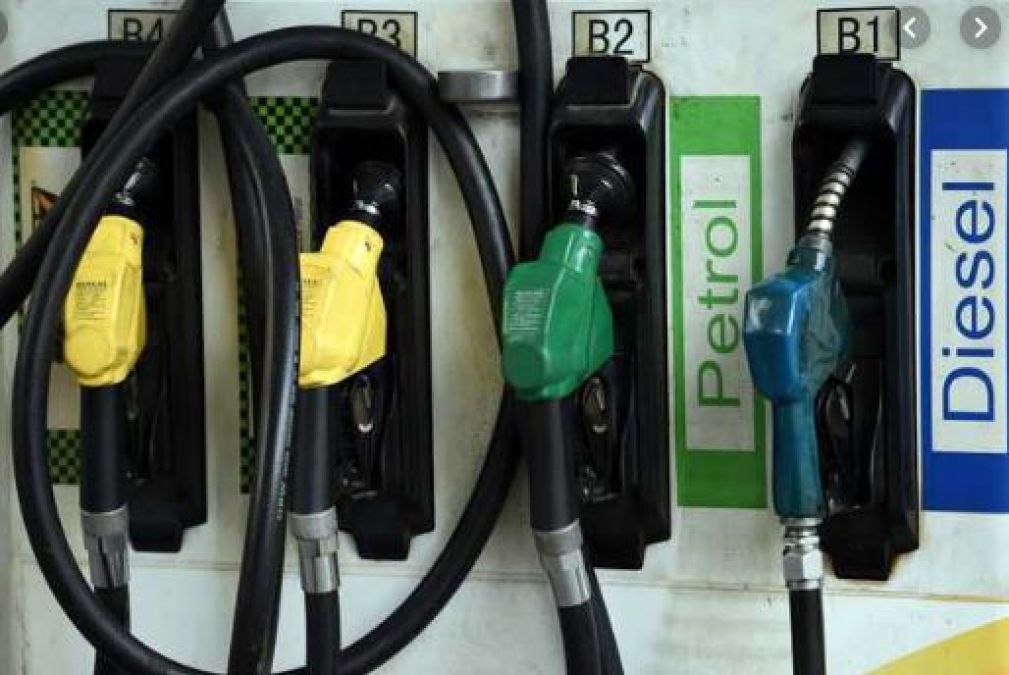 Petrol Diesel Price: 15 दिनों में 2 रुपये 19 पैसे नीचे गिरा पेट्रोल