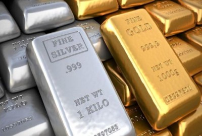 Gold prices fall below Rs 47000, know the updated price of silver here