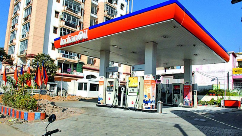 Petrol price rises today after 48 days, Know here about diesel rates