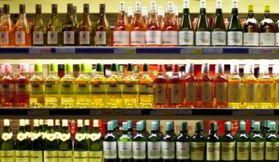 Maharashtra government reduces excise duty on Imported liquor