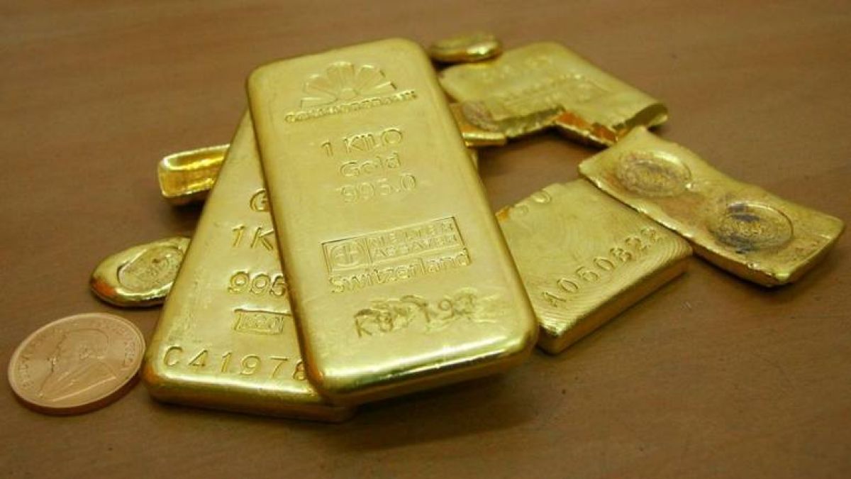 1.25 lakh crore gold imports in April to October